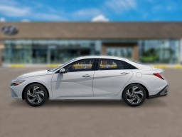 Hyundai Elantra Limited IVT 2026