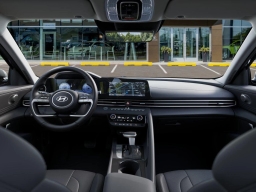 Hyundai Elantra Limited IVT 2026