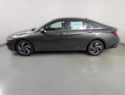 Hyundai Elantra Limited IVT 2025