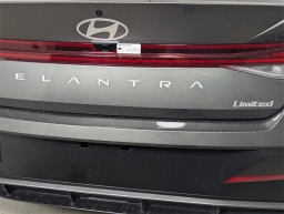 Hyundai Elantra Limited IVT 2025