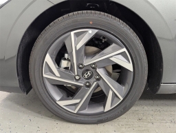 Hyundai Elantra Limited IVT 2025