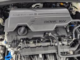 Hyundai Elantra Limited IVT 2025