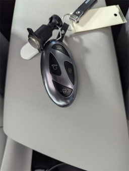 Hyundai Elantra Limited IVT 2025