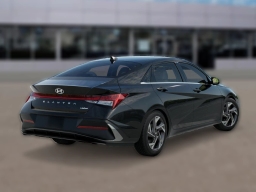 Hyundai Elantra Limited IVT 2026