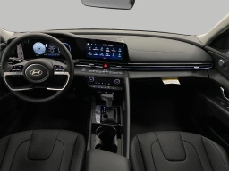 Hyundai Elantra Limited IVT 2026