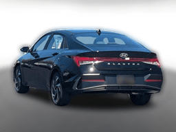 Hyundai Elantra SEL Convenience IVT 2025