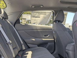 Hyundai Elantra SEL Convenience IVT 2025