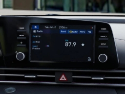 Hyundai Elantra SEL Sport Premium IVT 2026