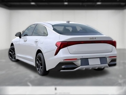 Kia K5 LXS Auto FWD 2026