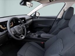 Kia K5 LXS Auto FWD 2026