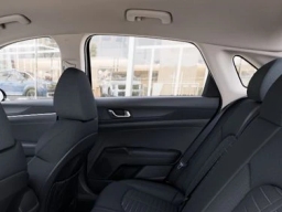 Kia K5 LXS Auto FWD 2026