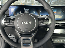 Kia K5 LXS Auto FWD 2026