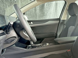 Kia K5 LXS Auto FWD 2026