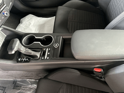 Kia K5 LXS Auto FWD 2026