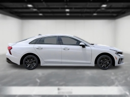 Kia K5 LXS Auto FWD 2026