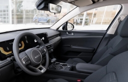 Kia K5 LXS Auto FWD 2026