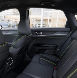 Kia K5 GT DCT FWD 2026