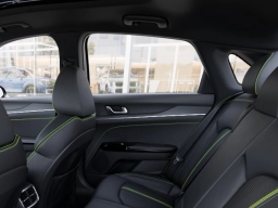 Kia K5 GT DCT FWD 2026