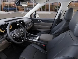 Kia Carnival EX FWD 2025