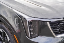 Kia Sorento Hybrid EX FWD 2026