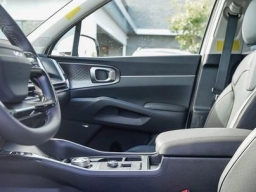 Kia Sorento Hybrid EX FWD 2026
