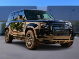 Land Rover Defender OCTA Black 110 P635 2026
