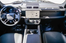 Land Rover Defender OCTA Black 110 P635 2026