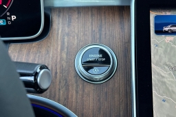 Mercedes-Benz C-Class C 300 4MATIC Sedan 2025