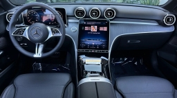 Mercedes-Benz C-Class C 300 4MATIC Sedan 2025