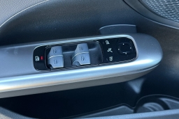 Mercedes-Benz C-Class C 300 4MATIC Sedan 2025