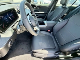 Mercedes-Benz C-Class C 300 4MATIC Sedan 2026