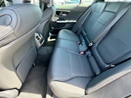 Mercedes-Benz C-Class C 300 4MATIC Sedan 2026