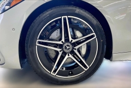 Mercedes-Benz C-Class C 300 4MATIC Sedan 2026