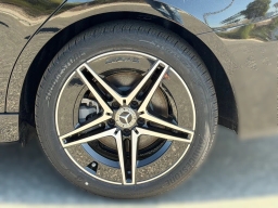 Mercedes-Benz C-Class C 300 4MATIC Sedan 2025