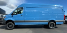 Mercedes-Benz Sprinter Crew Van High Roof 4-Cyl Diesel HO 2500 High Roof I4 Diesel HO 170" AWD 2026
