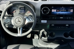 Mercedes-Benz Sprinter Crew Van High Roof 4-Cyl Diesel HO 2500 High Roof I4 Diesel HO 170" AWD 2026