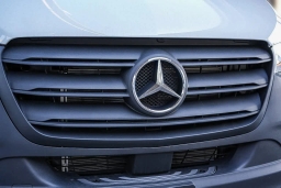 Mercedes-Benz Sprinter Crew Van High Roof 4-Cyl Diesel 2500 High Roof I4 Diesel 170" RWD 2026