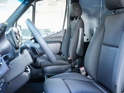 Mercedes-Benz Sprinter Crew Van High Roof 4-Cyl Diesel 2500 High Roof I4 Diesel 170" RWD 2026