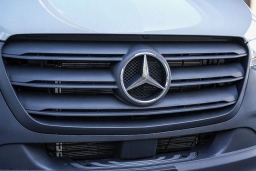 Mercedes-Benz Sprinter Crew Van High Roof 4-Cyl Diesel 2500 High Roof I4 Diesel 170" RWD 2026
