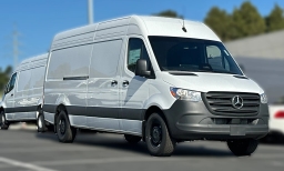 Mercedes-Benz Sprinter Crew Van High Roof 4-Cyl Diesel HO 2500 High Roof I4 Diesel HO 170" RWD 2026