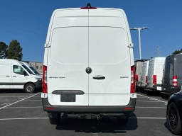Mercedes-Benz Sprinter Crew Van High Roof 4-Cyl Diesel HO 2500 High Roof I4 Diesel HO 170" RWD 2026