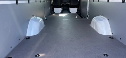 Mercedes-Benz Sprinter Crew Van High Roof 4-Cyl Diesel HO 2500 High Roof I4 Diesel HO 170" RWD 2026