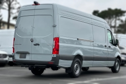 Mercedes-Benz Sprinter Crew Van High Roof 4-Cyl Diesel HO 2500 High Roof I4 Diesel HO 170" RWD 2026