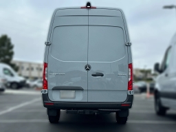 Mercedes-Benz Sprinter Crew Van High Roof 4-Cyl Diesel HO 2500 High Roof I4 Diesel HO 170" RWD 2026