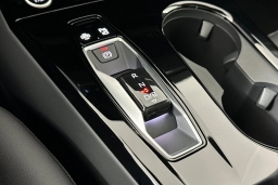 Audi Q6 e-tron Premium quattro 2025