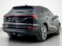 Audi Q6 e-tron Premium quattro 2025