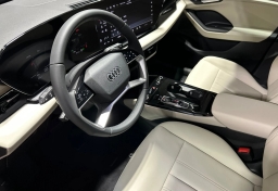 Audi Q6 e-tron Premium quattro 2025