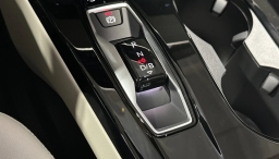 Audi Q6 e-tron Premium quattro 2025