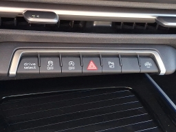 Audi Q3 S line quattro 2026