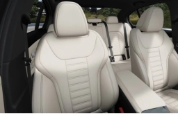 BMW 3 Series 330i xDrive Sedan 2026